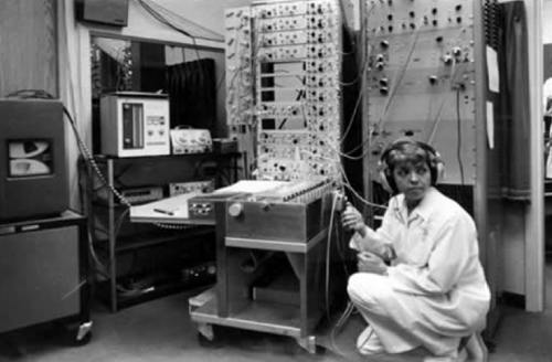 ادوات و تجهیزات اولیه برای ثبت نوروفیدبک ها