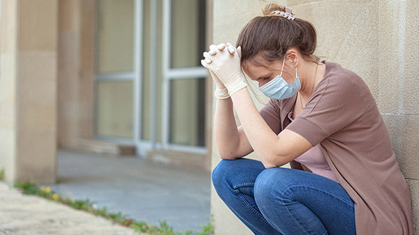 حمله عصبی، حمله قلبی و حمله پانیک چه تفاوت هایی دارند