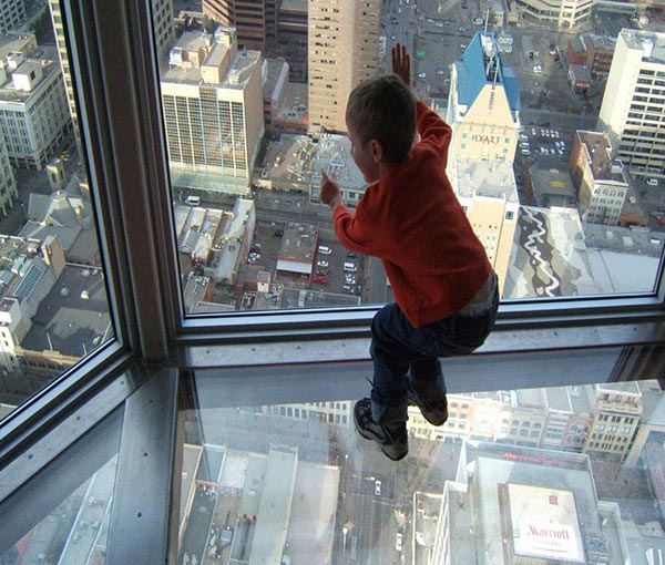 درمان فوبیای ارتفاع تحت نظر کلینیک رویا