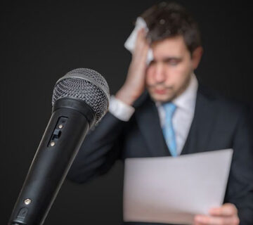 چگونه استرس سخنرانی را کنترل کنیم