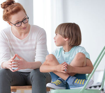 چگونه می توان تشخیص داد کودک به روانشناس نیاز دارد؟