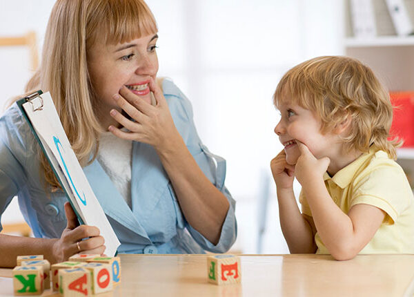 how-can-speech-therapy-help-your-child گفتار درمانی چگونه می تواند به کودک شما کمک کند