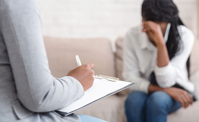 مشاوره خشونت خانگی برای چه کسانی ضروری است؟